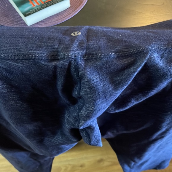 Lululemon crop - Picture 2 of 3